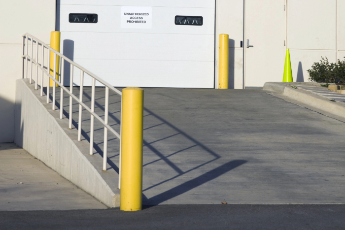 portable-vs-stationary-loading-ramps-which-is-right-for-your-business Portable Vs. Stationary Loading Ramps: Which Is Right For Your Business?